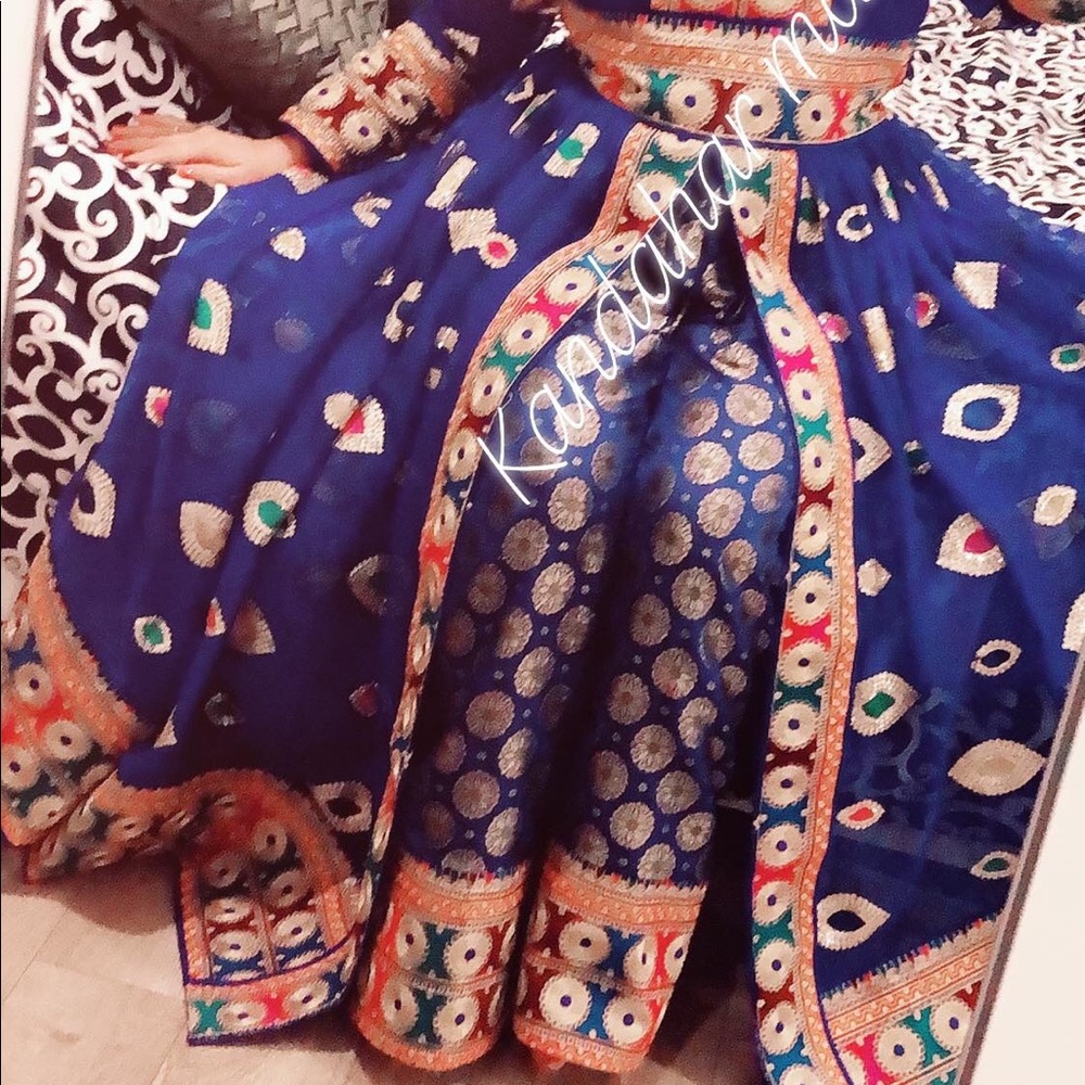 Dress - Picture 4 of 8